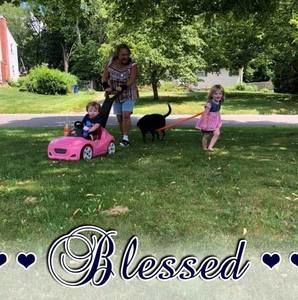 Meet your Posher, Holly